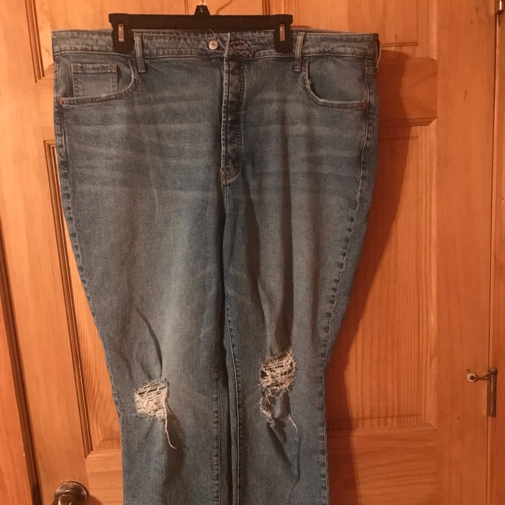 Old Navy jeans. Brand new worn once, size 20. Bottom fly.